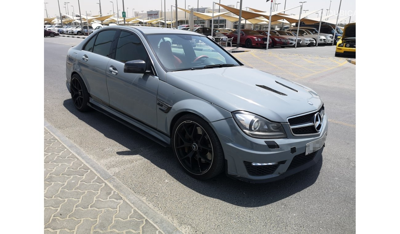 Mercedes-Benz C 63 AMG