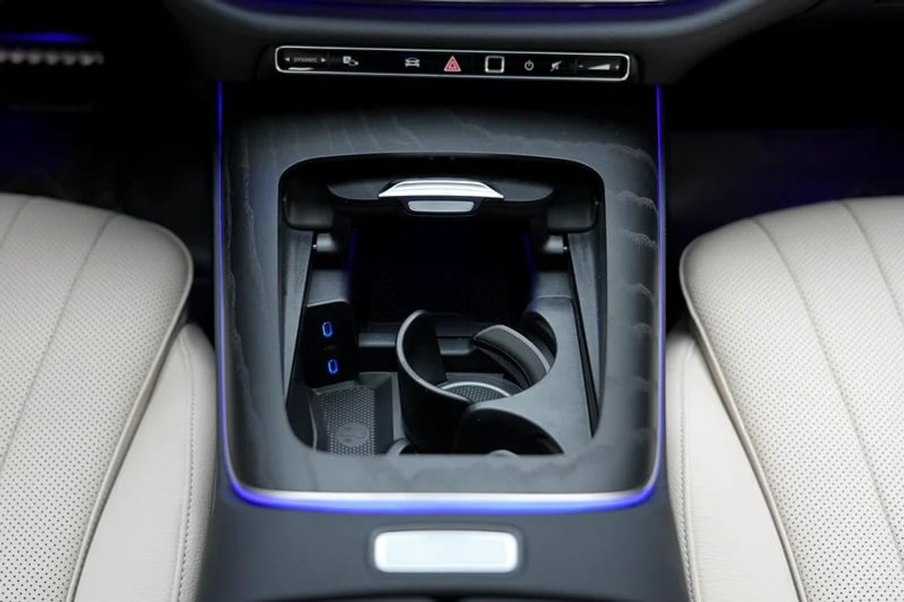 مرسيدس بنز E 200 كوبيه Best | E 200 | GCC 0km | Agency Warranty | AMG Sports Package