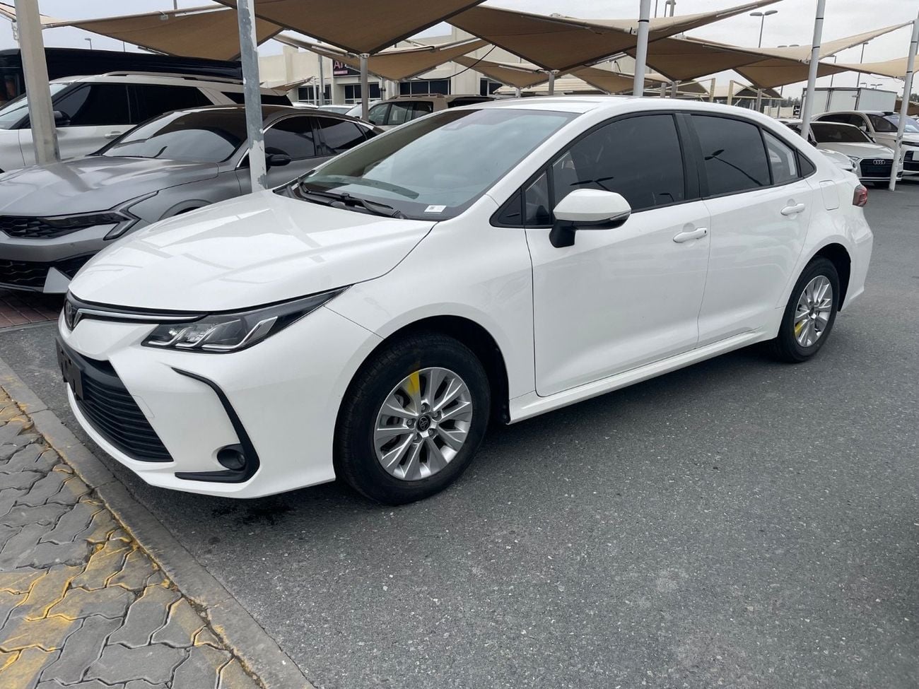 تويوتا كورولا تويوتا كورلا بترول وارد كوريا اوراق جمارك نظيفة جدا ًبدون حوادث