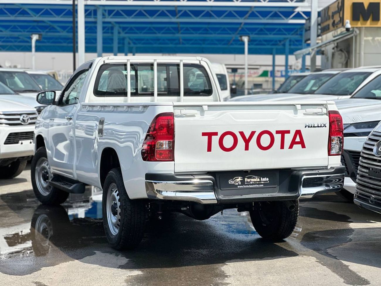 تويوتا هيلوكس سنغل كبين 2.4 لتر 4X4 ديزل ناقل حركة يدوي // 2026 // المواصفات القياسية: نوافذ كهربائية، مشغل DVD //