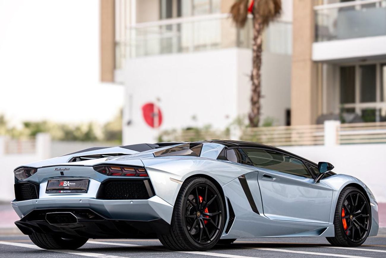 Lamborghini Aventador Roadster GCC Full Service history