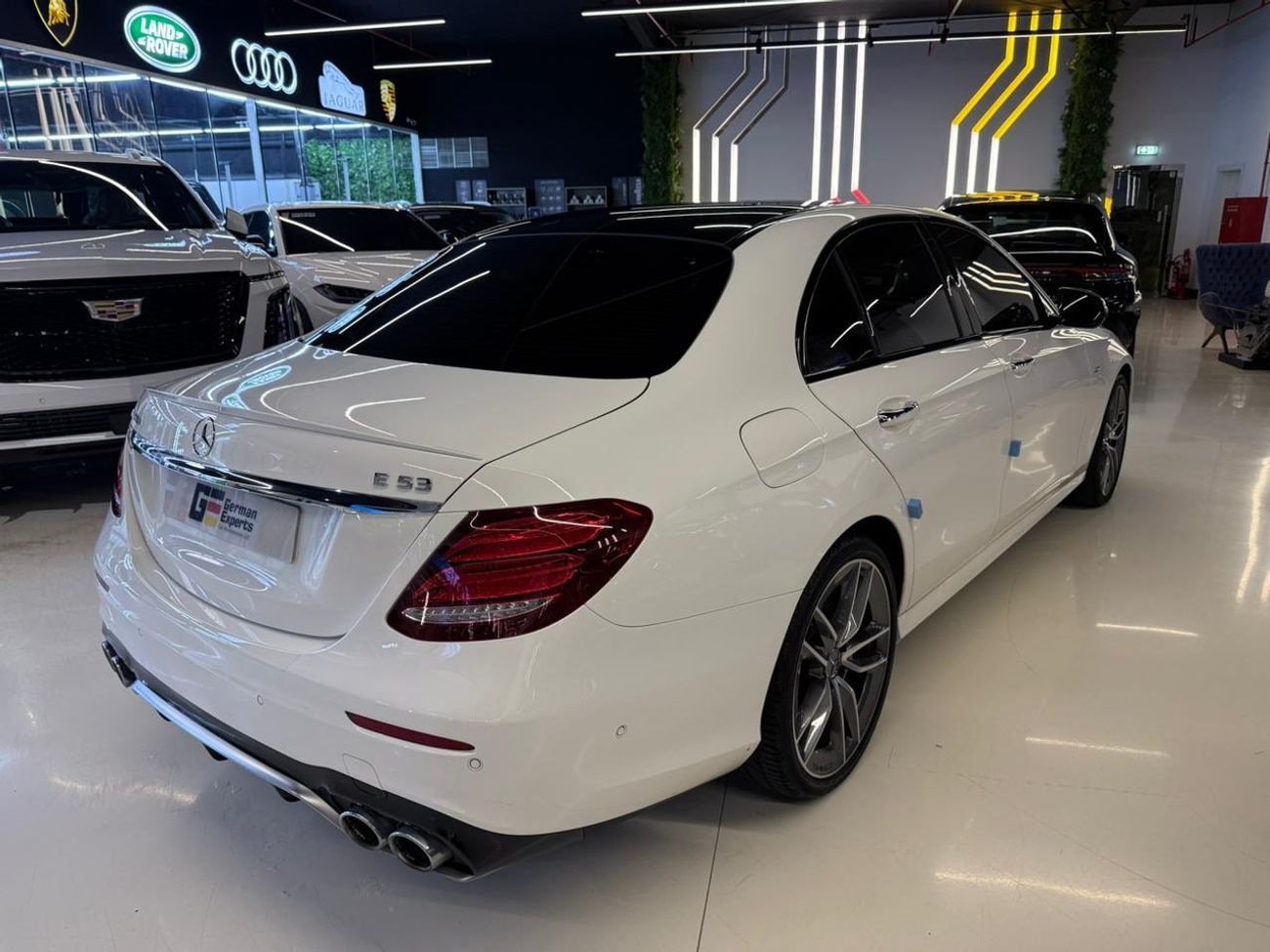 مرسيدس بنز E 53 AMG Std 3.0L 2019 Mercedes Benz E53 AMG - Clean Title - Good Condition -Fully Loaded