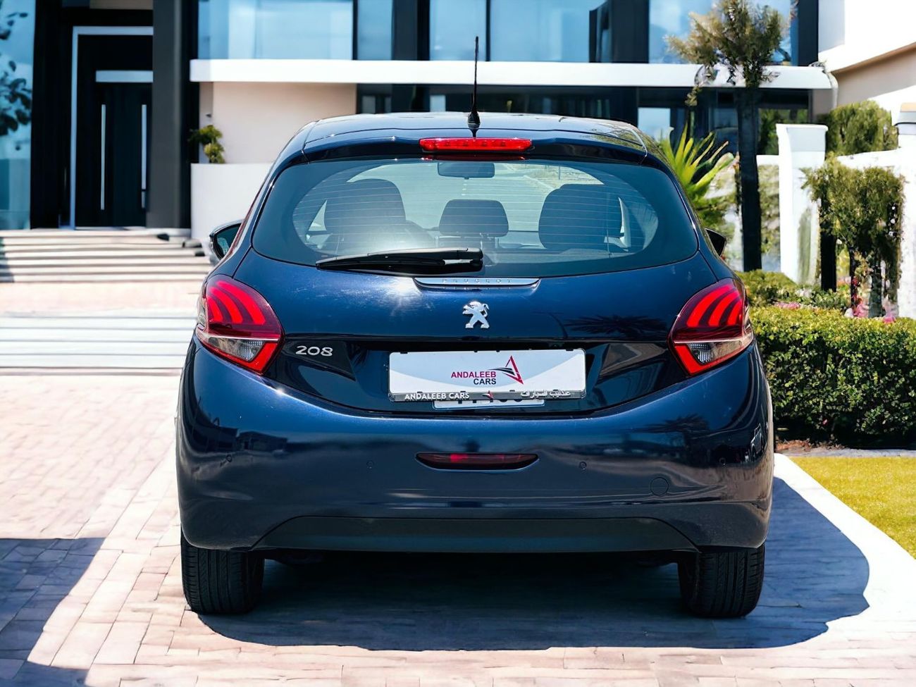 Peugeot 208 Active Plus AED 420 PM | PEUGEOT 208 2019 | GCC SPECS | 5 DOOR HATCHBACK | MINT CONDITION