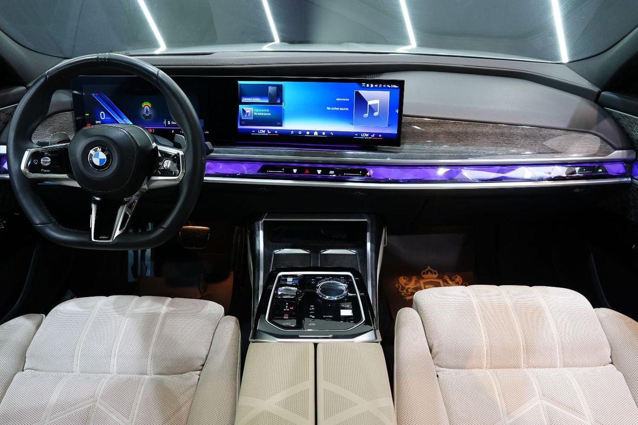 BMW 740i M SPORT , Theater Screen, Executive Lounge, Bowers N Wilkins, Dealer Warr + Serv!!