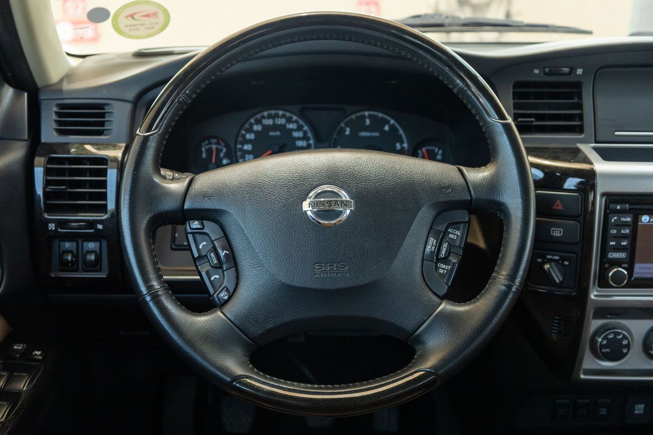 Nissan Patrol Safari Super Safari 4.8L M/T