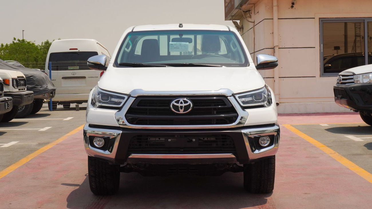 تويوتا هيلوكس TOYOTA HILUX SR5 2.7L PETROL