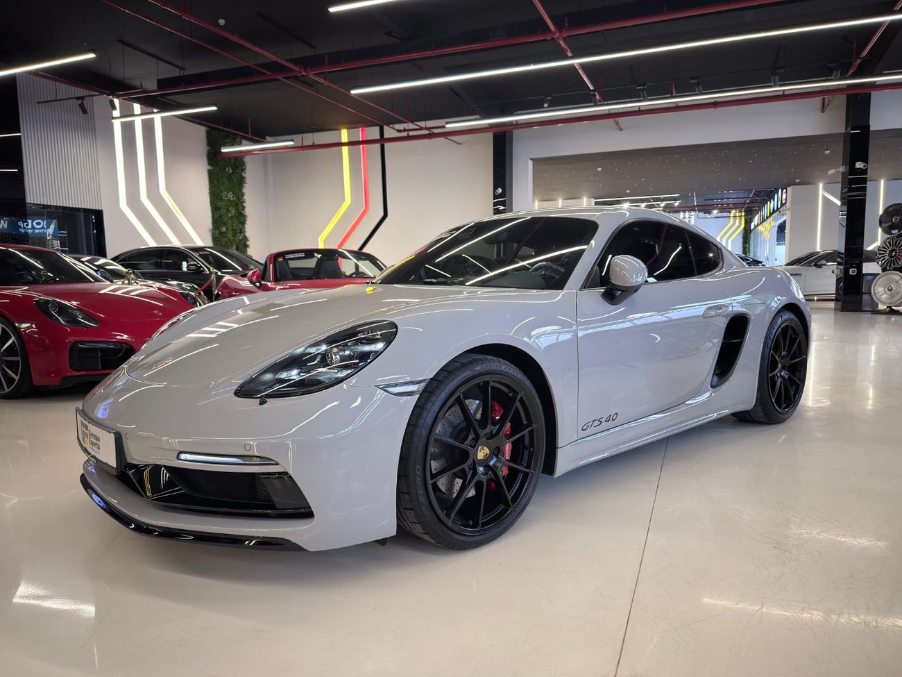 بورش كايمان 718 GTS 4.0L A/T