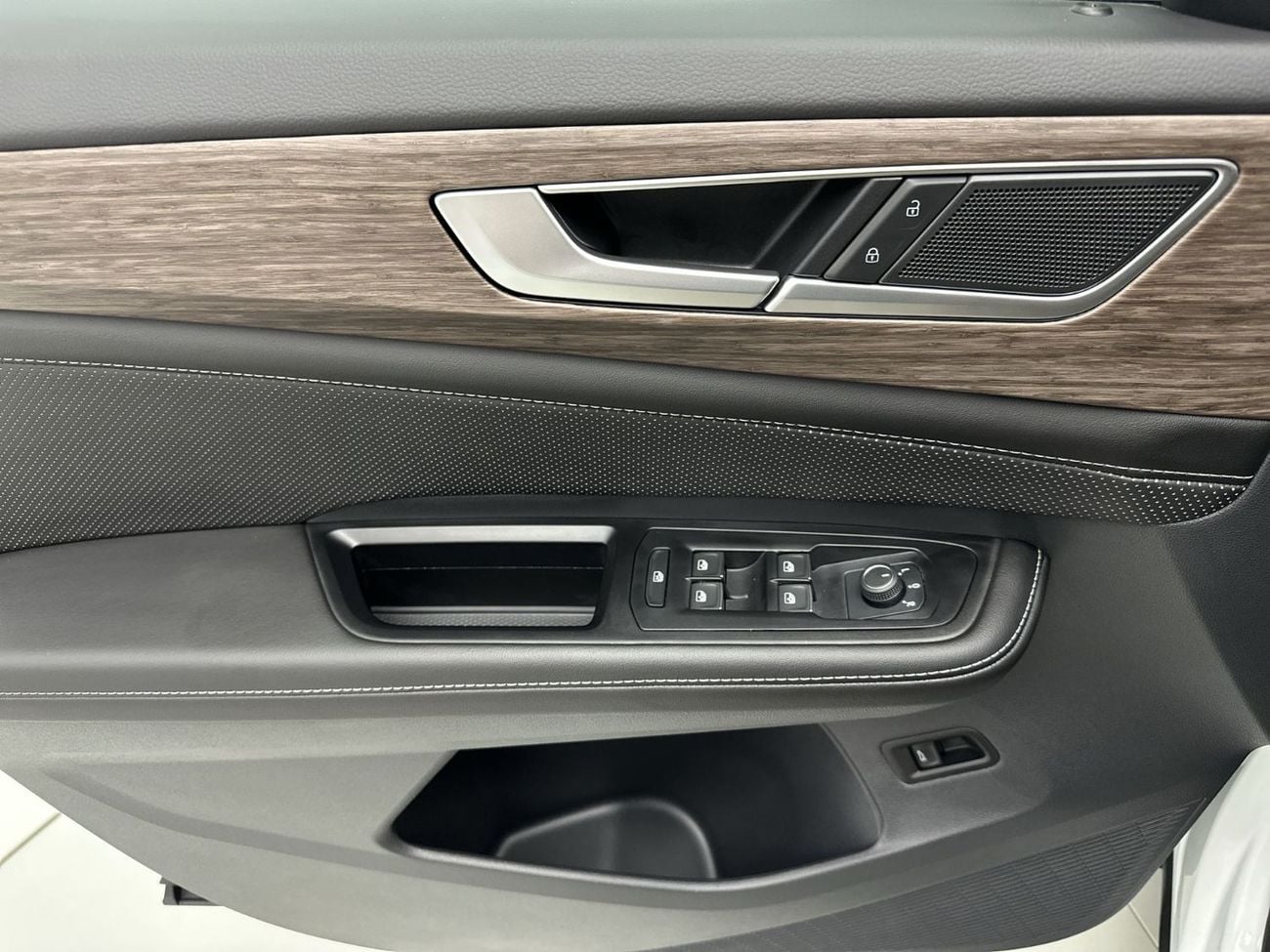 فولكس واجن تيرامونت Comfortline 2.0L