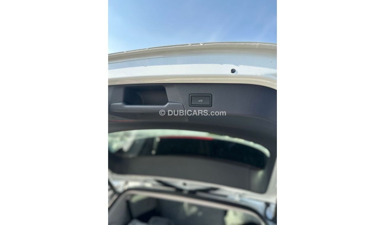 فولكس واجن ID.6 VOLKSWAGEN ID6 CROZZ PURE+