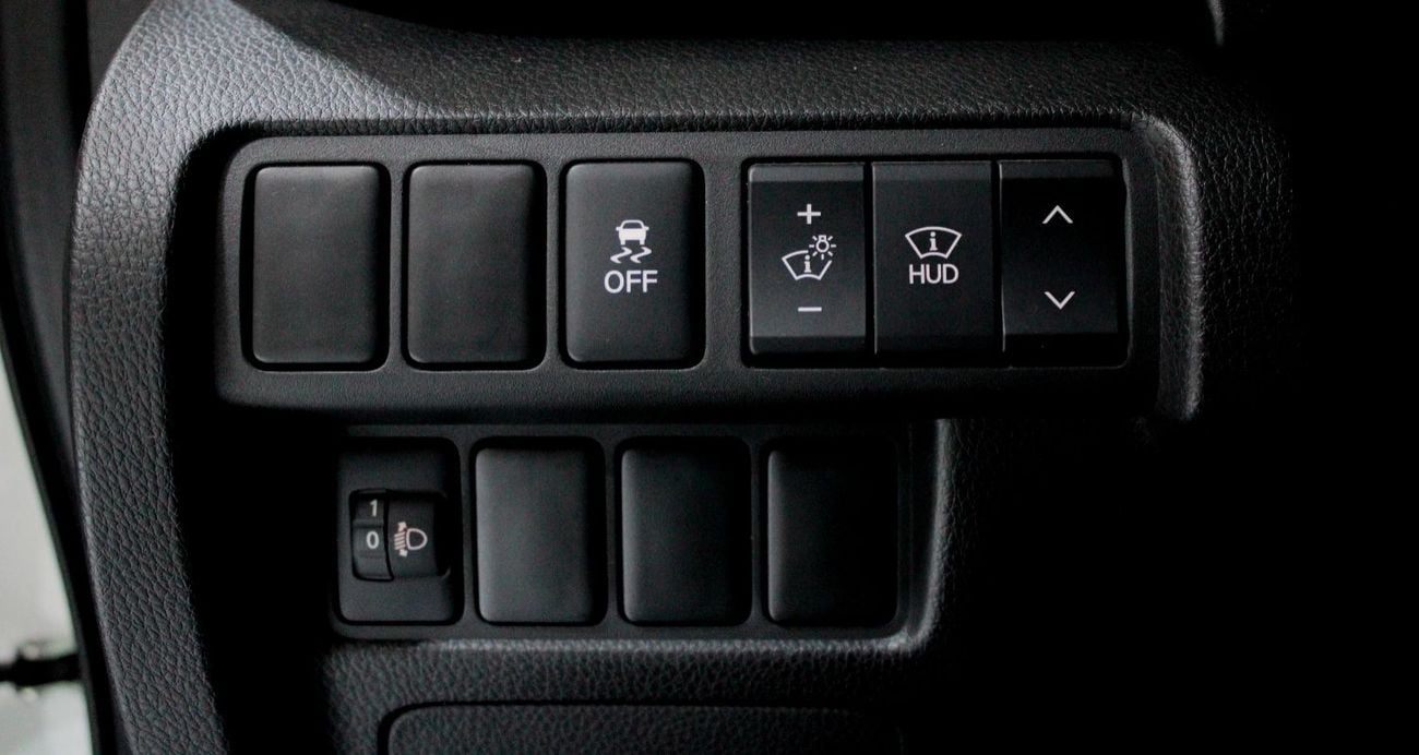 Mitsubishi Eclipse Cross GLX Midline