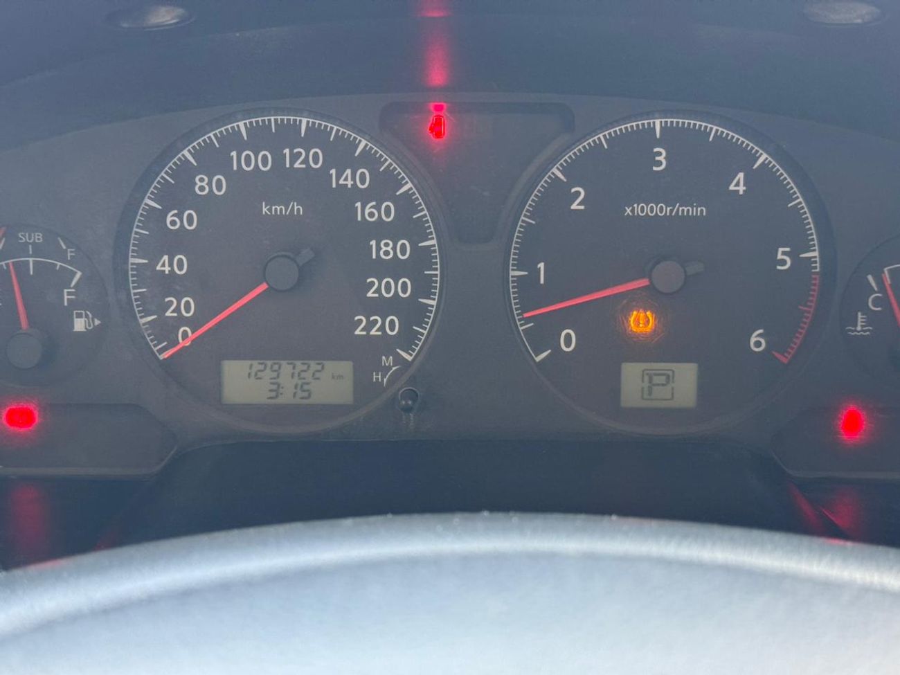 نيسان باترول سوبر سفاري سوبر سفاري / محرك VTC 4.8 لتر V6 / كامل المواصفات / فتحة سقف / قفل تفاضلي / مقاعد جلدية / بحالة ممتا