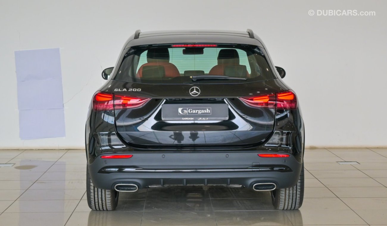 Mercedes-Benz GLA 200 SALOON / Reference: VSB 32892 Certified Pre-Owned with up to 5 YRS SERVICE PACKAGE!!!