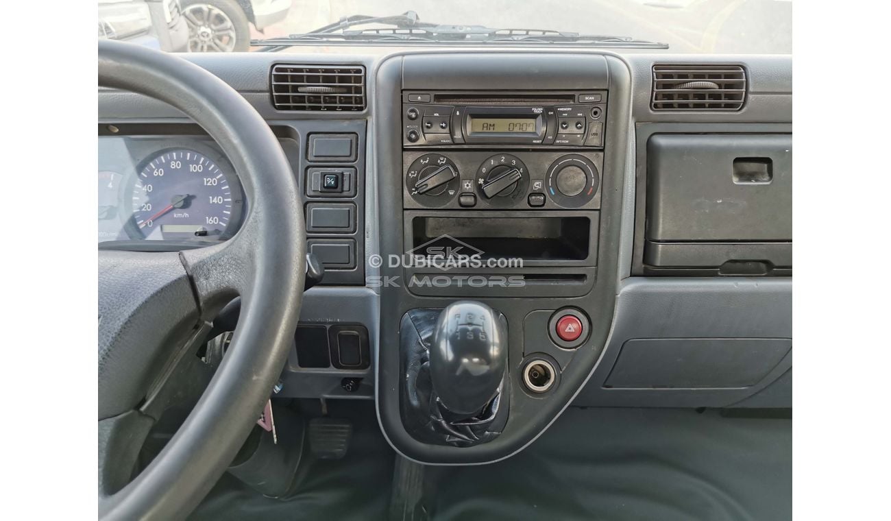 Mitsubishi Fuso Canter 4.2L, Diesel, Manual Grear Box, Front A/C, Dual Battery (LOT # 6452)