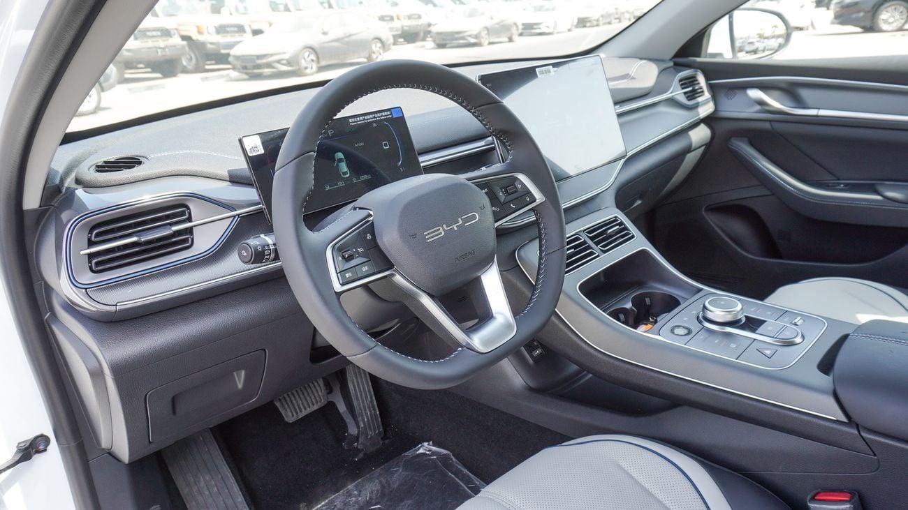 BYD Destroyer 05 Brand New BYD Destroyer EV 2025 Export 1.5L Plug-in Hybrid|White/Black|N-BYD-LUX-H-E-25|