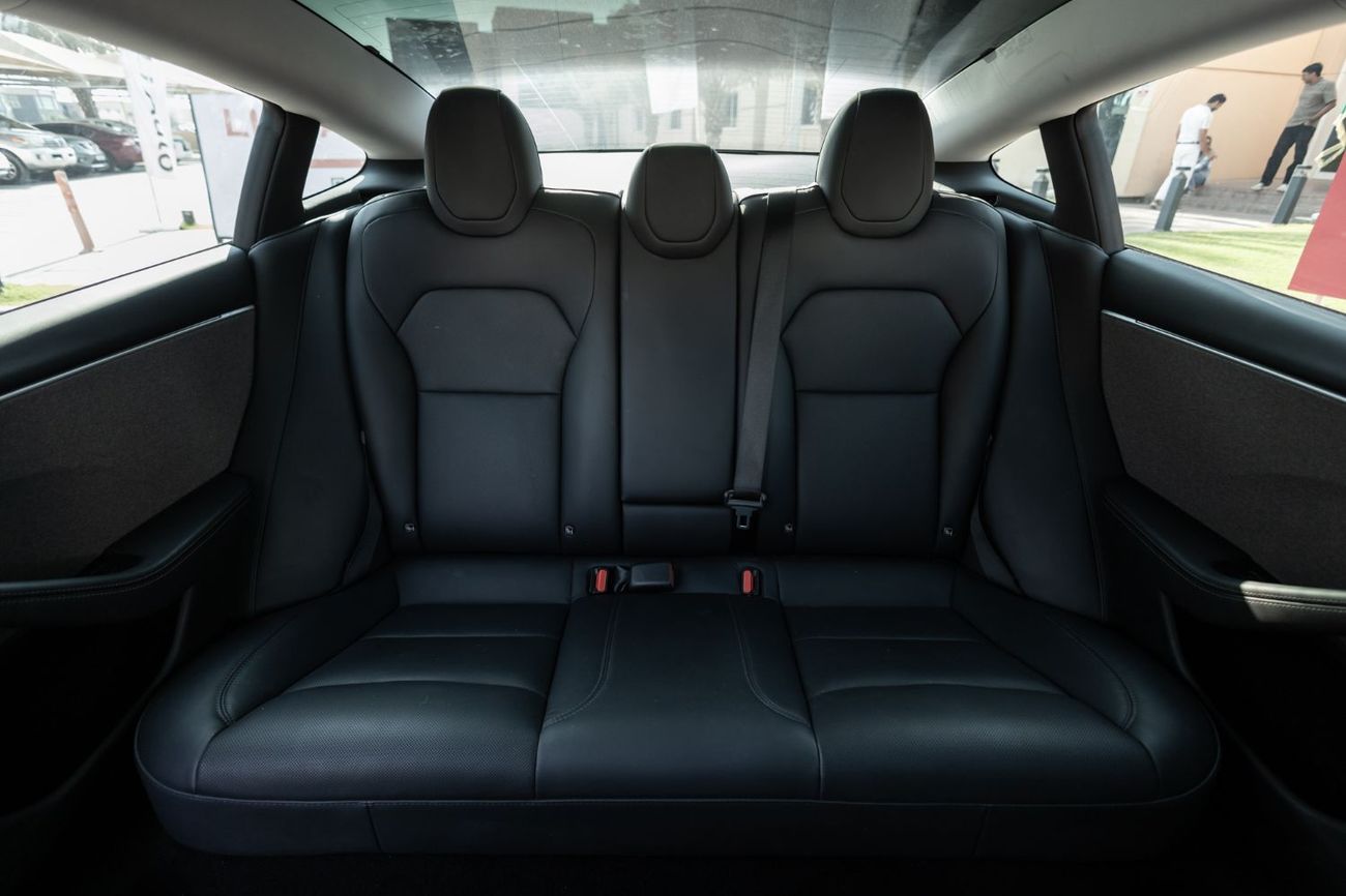 تسلا موديل 3