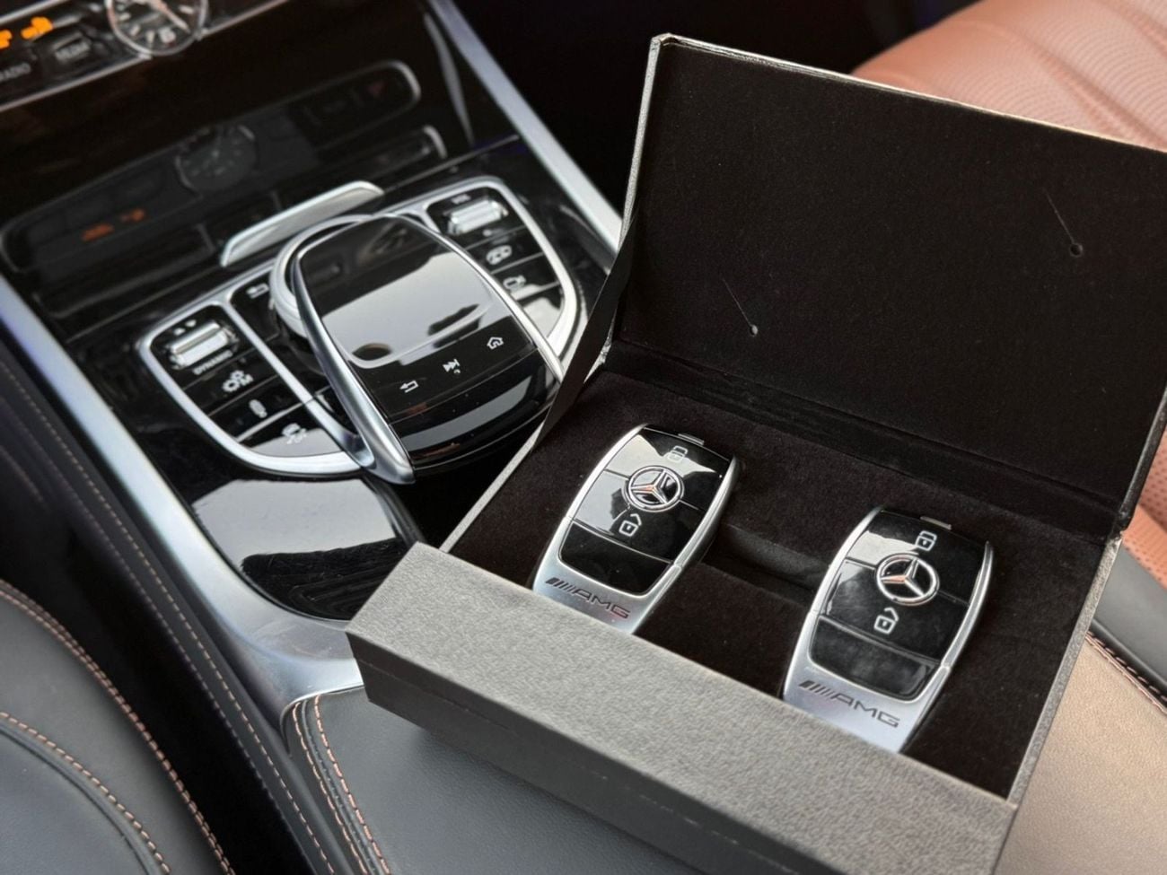 مرسيدس بنز G 63 AMG  DOUBLE NIGHT PACKAGE 2024 / NARDO GREY