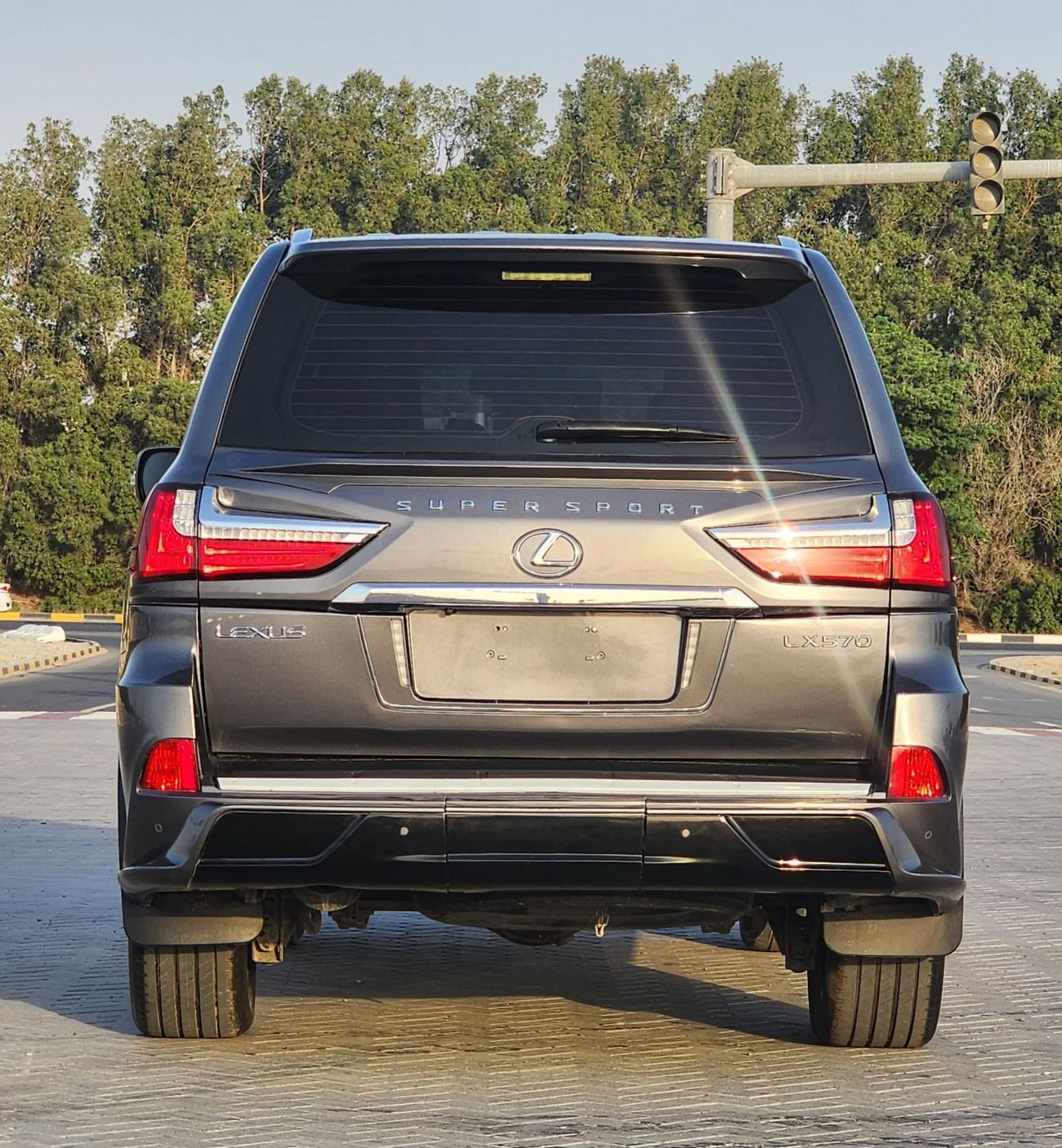 Lexus LX 570 Platinum 5.7L