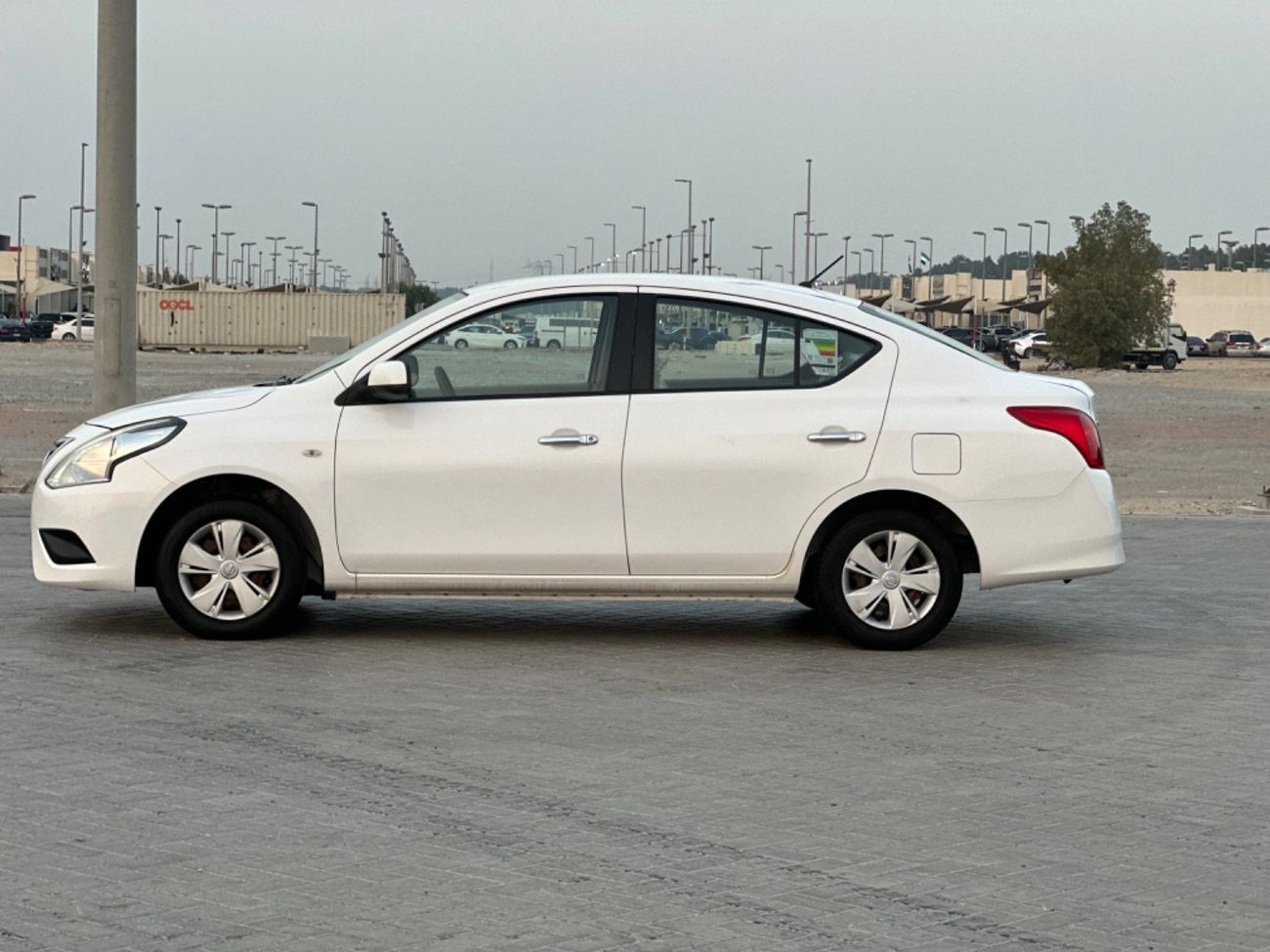 نيسان صني MODEL 2019 GCC CAR PERFECT CONDITION INSIDE AND OUT SIDE