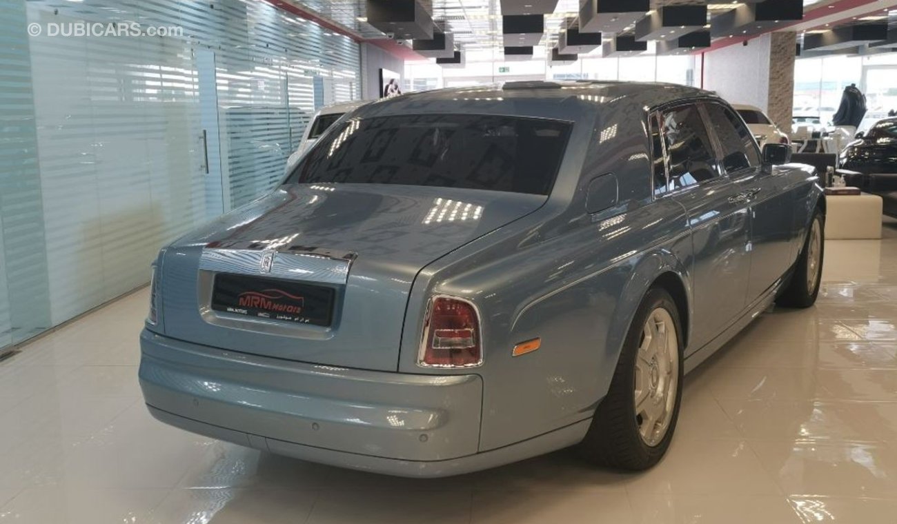 Rolls-Royce Phantom Beautiful car for its age