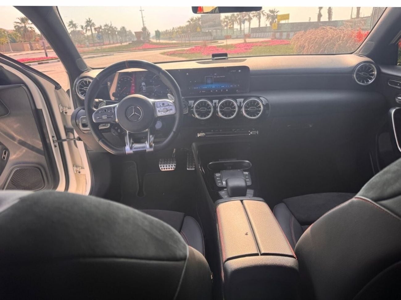 Mercedes Benz A35 AMG 4MATIC PREMIUM