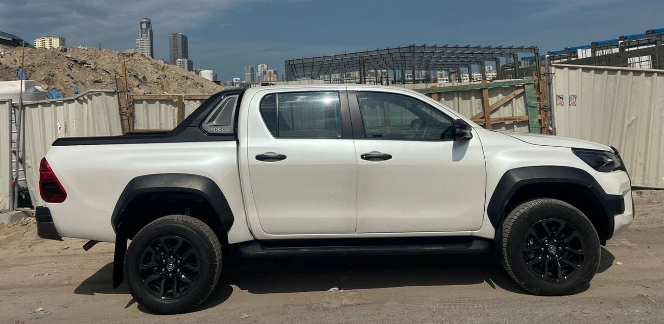 تويوتا هيلوكس RIGHT HAND DRIVE ONLY FOR EXPORT 2.8L AT PUSH START