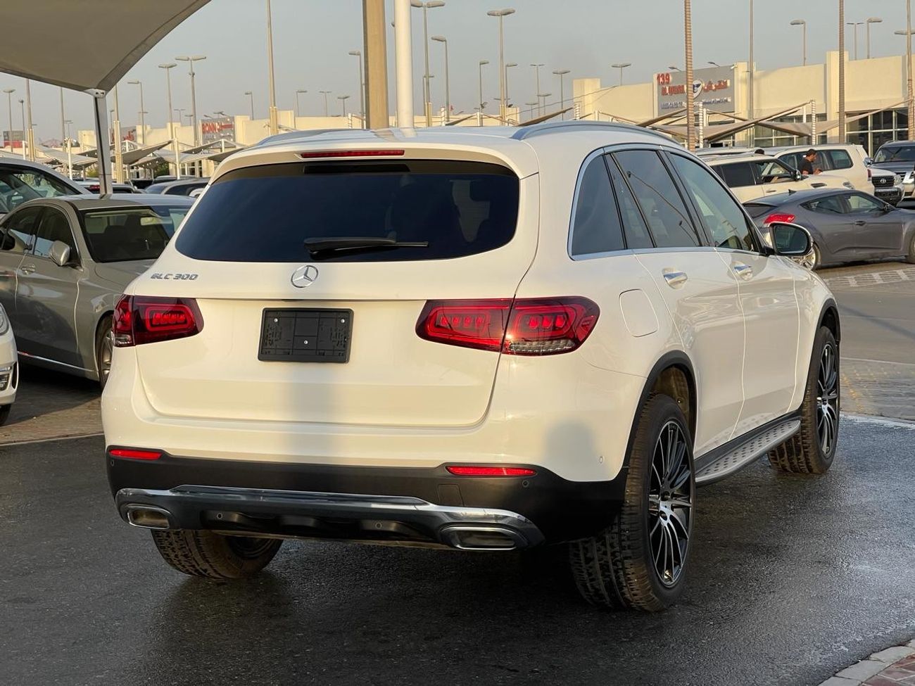 Mercedes-Benz GLC 300 4MATIC Mercedes GLC 300 _American_2022_Excellent Condition _Full option