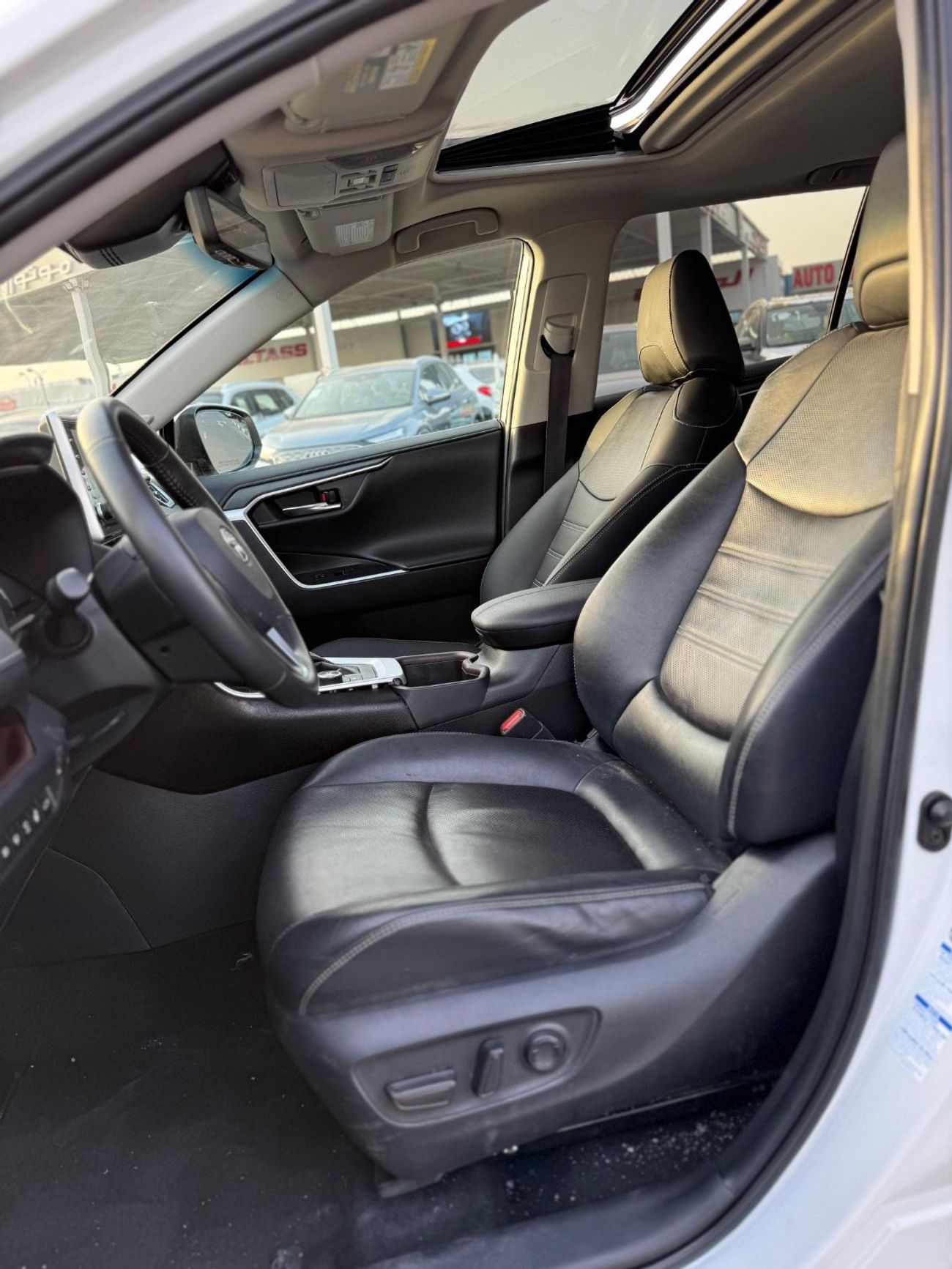 Toyota RAV4 Hybrid Limited 360 camera Full option 2022