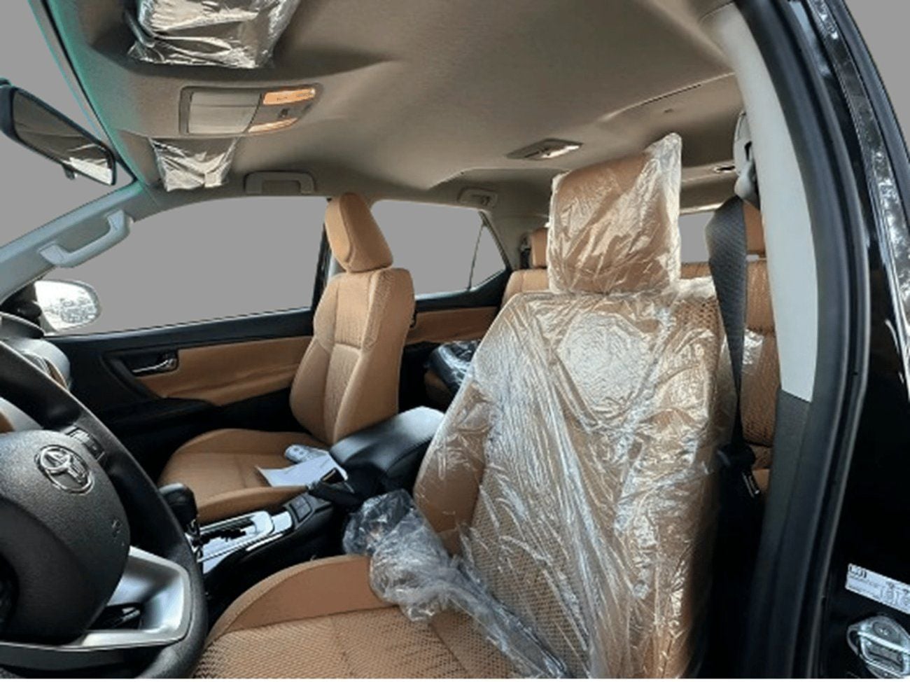 تويوتا فورتونر 2.4L Diesel ECTAMR001 - 2026 Toyota Fortuner - 2.4L Diesel Auto - White