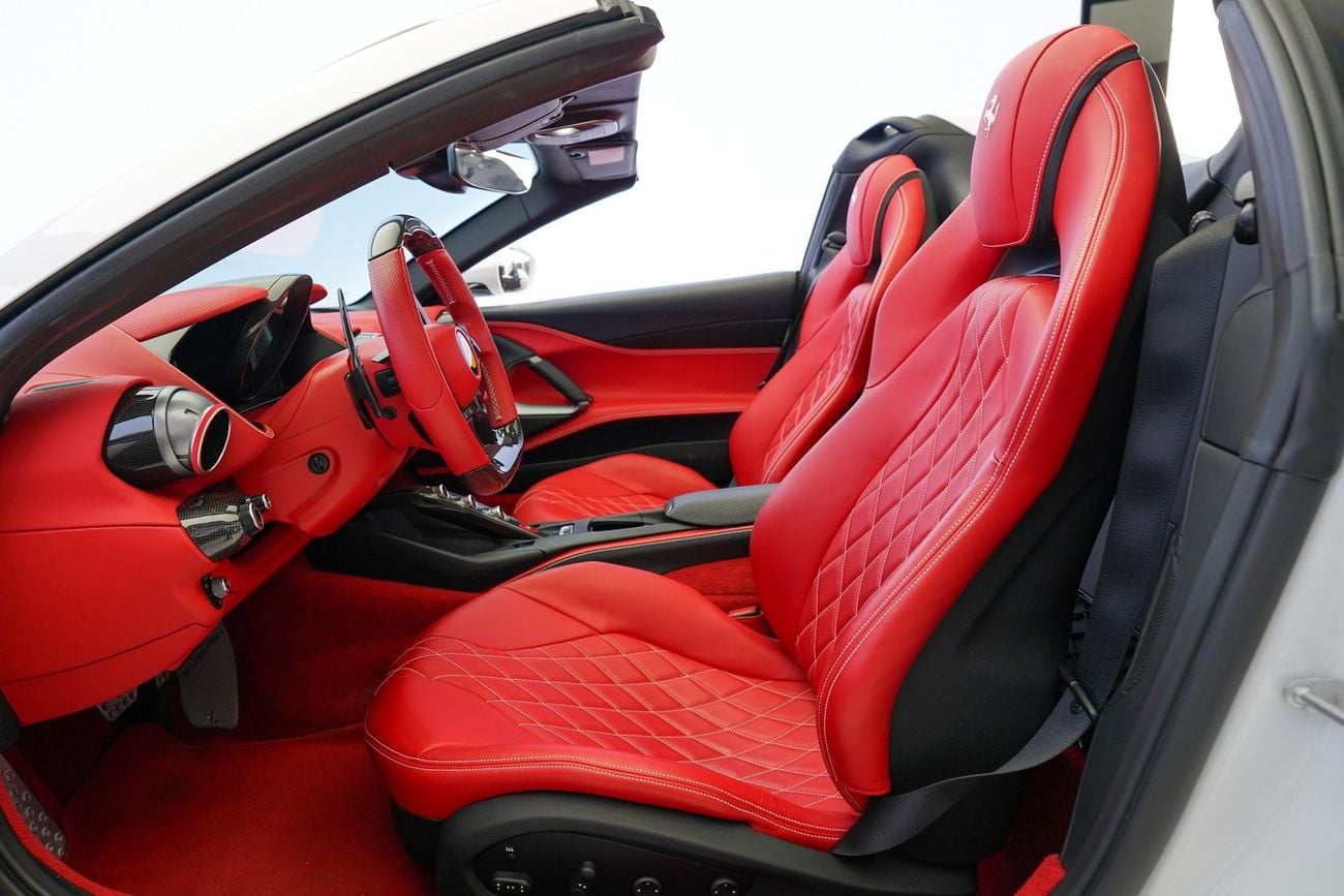 فيراري 812 GTS