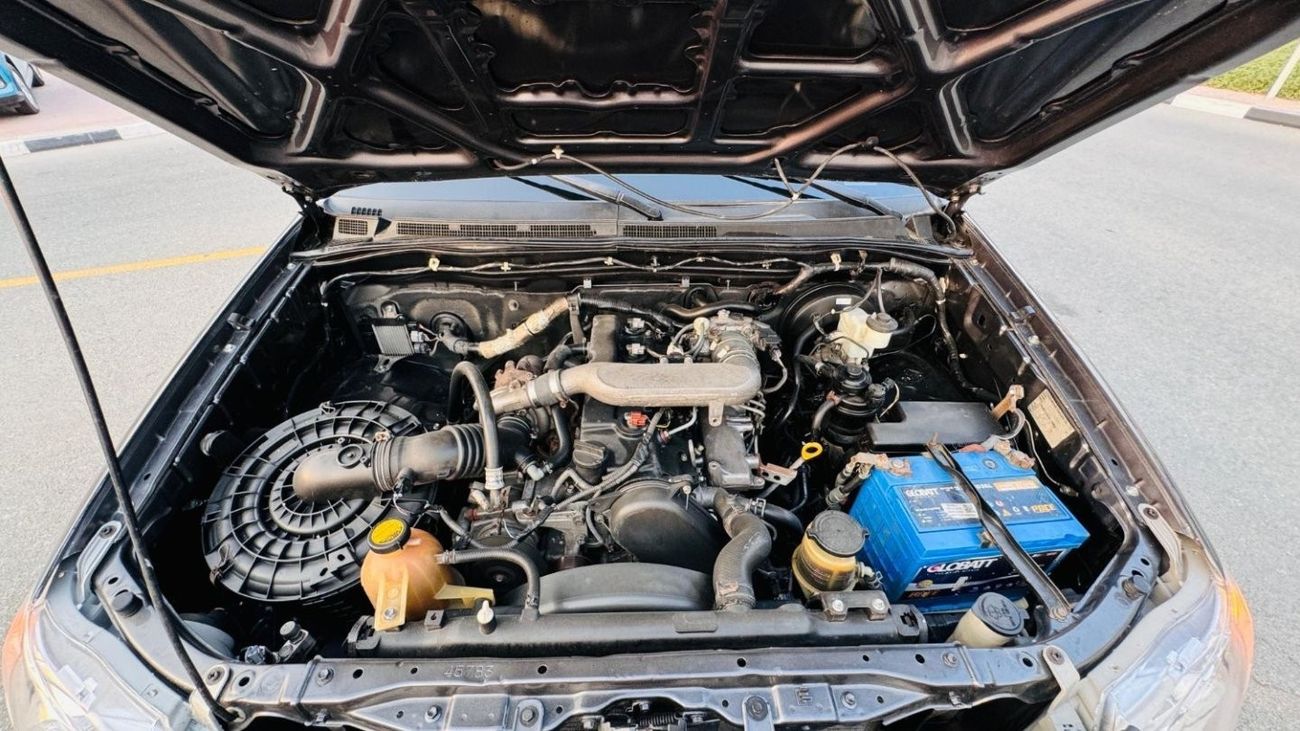 تويوتا هيلوكس -