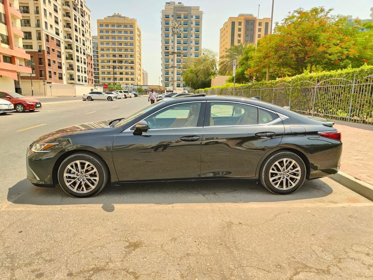 لكزس ES300h HYBRID