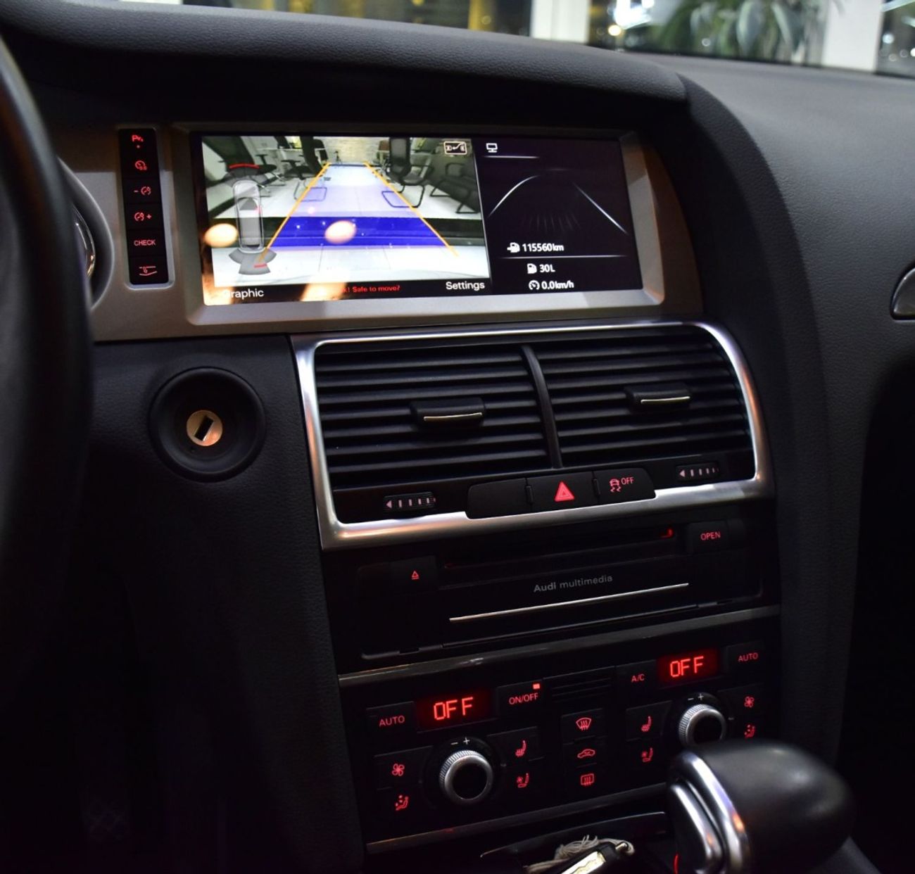 أودي Q7 EXCELLENT DEAL for our Audi Q7 S-Line ( 2014 Model ) in White Color GCC Specs