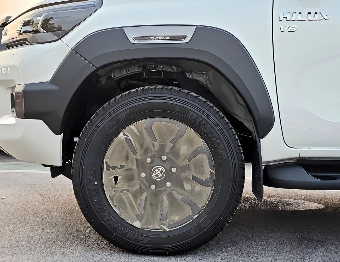 تويوتا هيلوكس ADVENTURE EXL DOUBLE CABIN || 4.0L V6 PETROL | AIR COMPRESSOR | ROLLBAR | 360*CAMERA | FR&RR P/SENSOR (CODE#HP