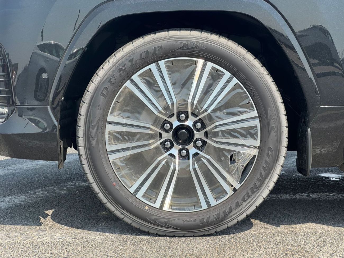 Lexus LX 700h LEXUS LX700HEV 7 SEATER AUTO PARK 2026YM GCC