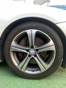 مرسيدس بنز E300 Mercedes-Benz E300 4Matic panorama V4 2.0L Model 2017 Price:90.000AED  Mileage:140.000 Km  Specifica