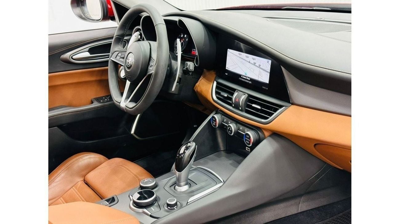 Alfa Romeo Giulia 2020 Alfa Romeo Giulia Veloce, DEC 2025 Agency Warranty + Service Contract, Full Agency Service Hist