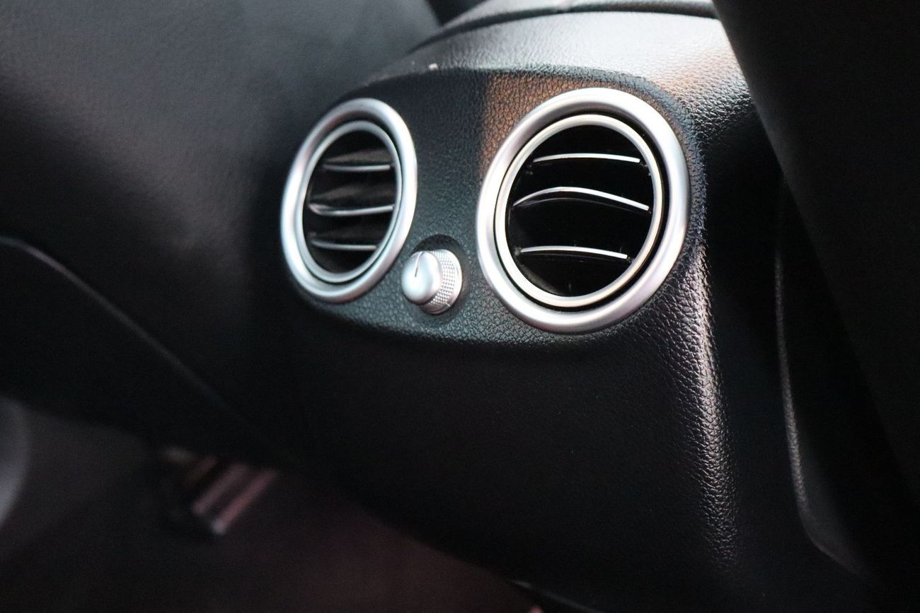 Mercedes-Benz GLC 200 Premium 2.0L AWD