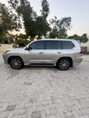 Lexus LX570