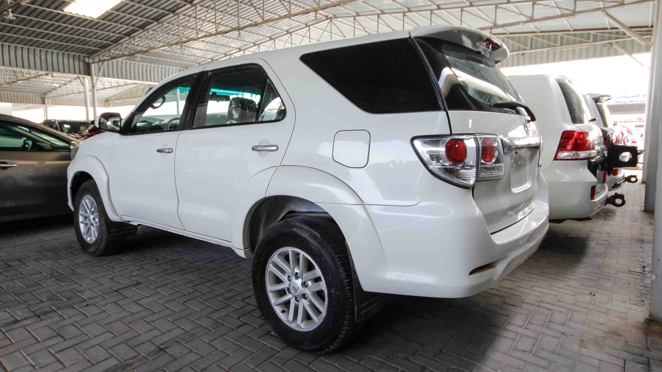 Toyota Fortuner V6