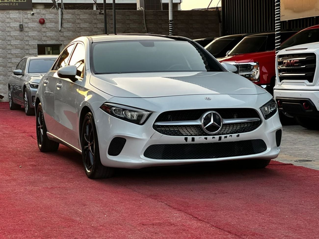 Mercedes Benz A220 STD (NON GCC) 2.0L 4-cylinder turbo (188 hp)