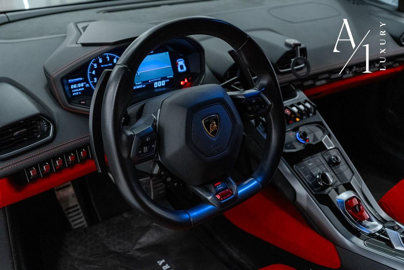 Lamborghini Huracan LP-580-2 2016 Lamborghini Huracan, Full Lamborghini Service History, Very Low Kms, GCC