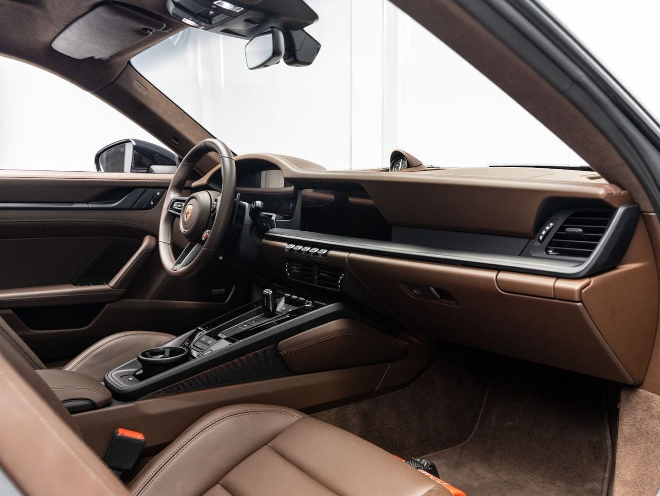 بورش 911 CARRERA GTS 2026 Porsche 911 Carrera GTS, Twin-Turbocharged 3.6L F6, 532 bhp, 8-Speed Auto PDK
