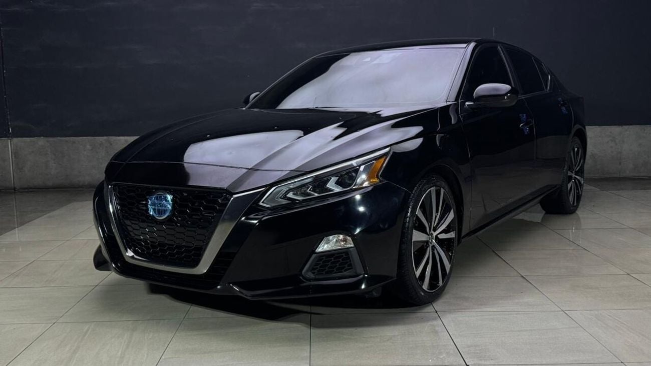 نيسان ألتيما