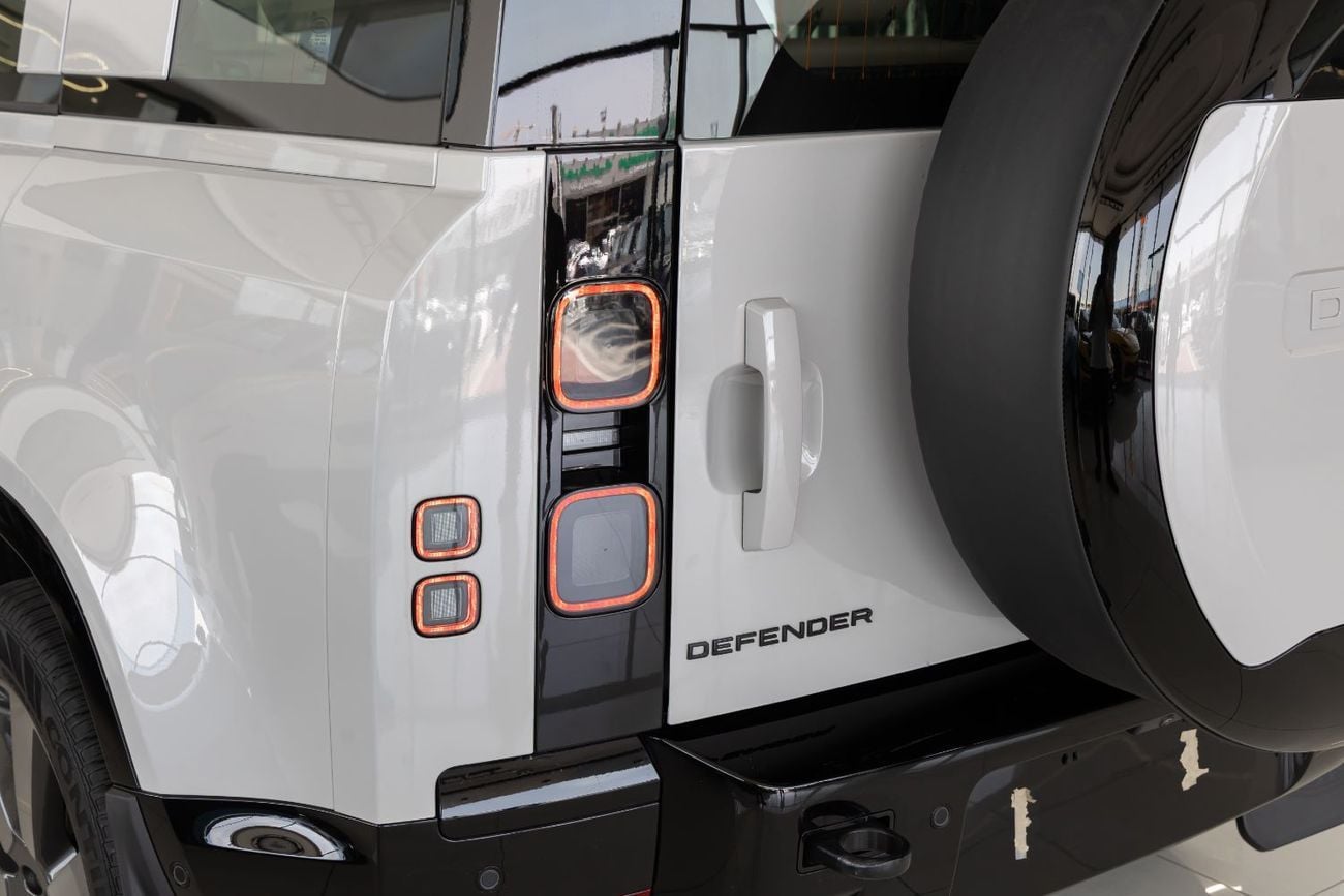 Land Rover Defender Land Rover Defender | 110 X-Dynamic HSE (P400) | GCC Specs | 2026 (Export)