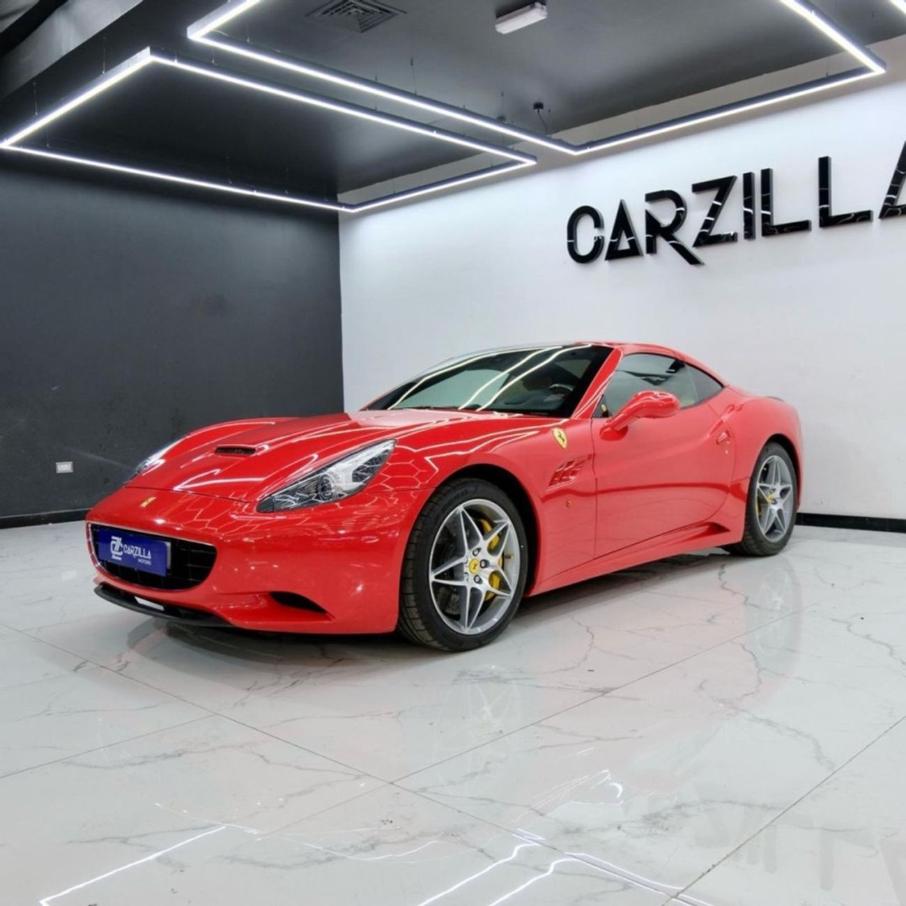 فيراري كاليفورنيا Std 4.3L (460 HP)