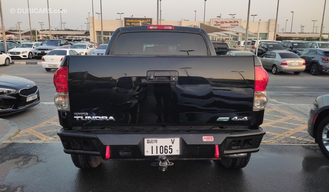 Toyota Tundra Limited 5.7L, Full options