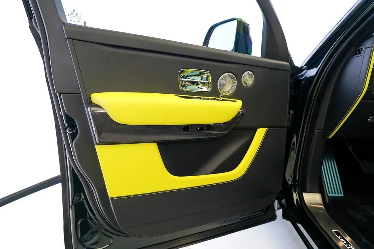 رولز رويس كولينان BLACK BADGE