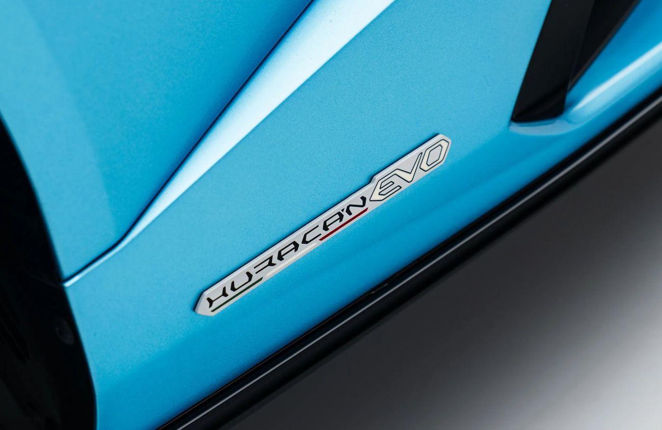 لامبورغيني هوراكان ايفو سبايدر 5.2L V10 Naturally Aspirated Engine