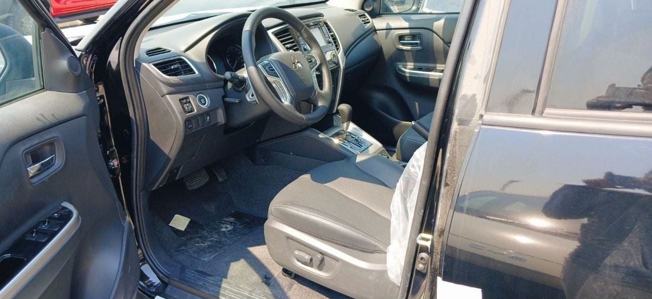 ميتسوبيشي L200 Mitsubishi L200 2.4L Diesel AT 4x4 DC 2023YM