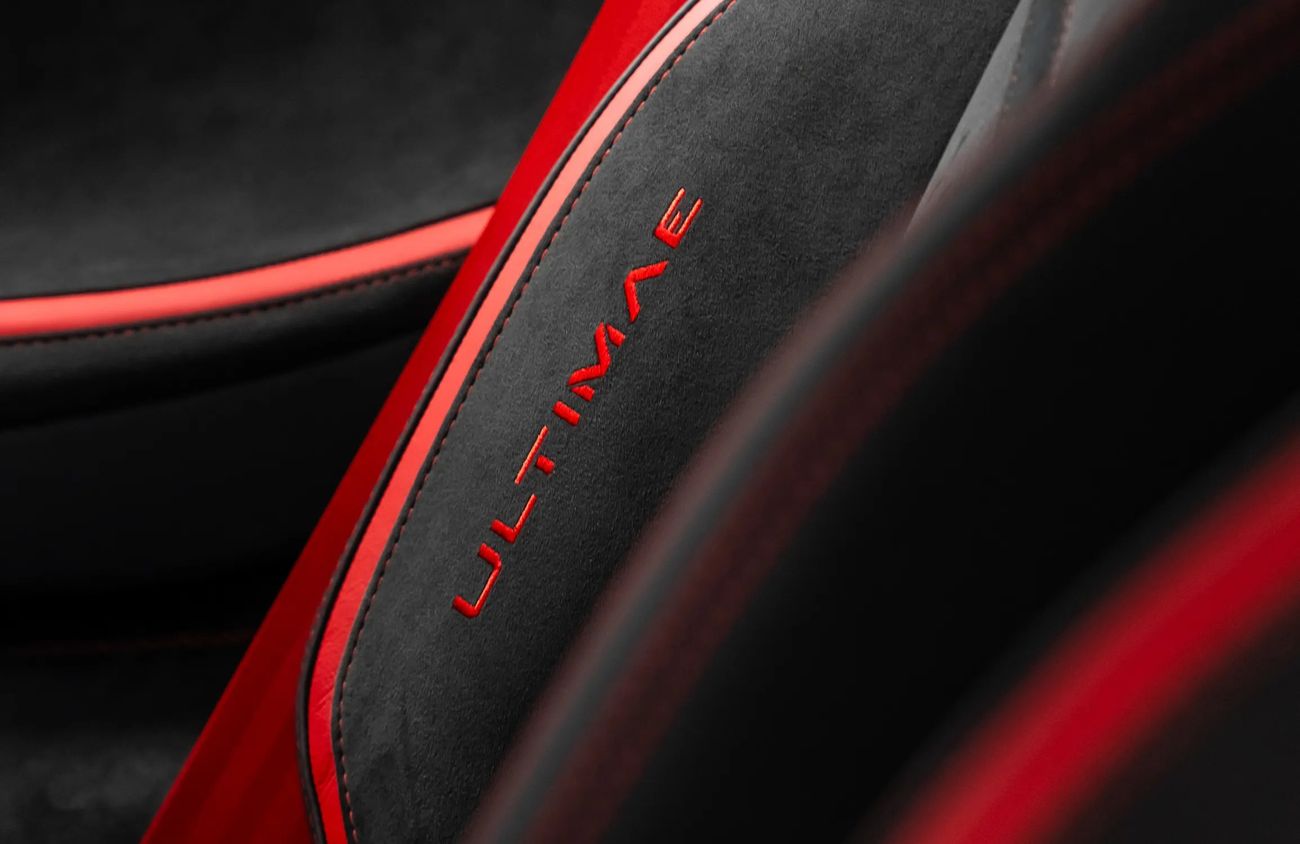 لامبورغيني أفينتادور 6.5L V12 Naturally Aspirated Engine